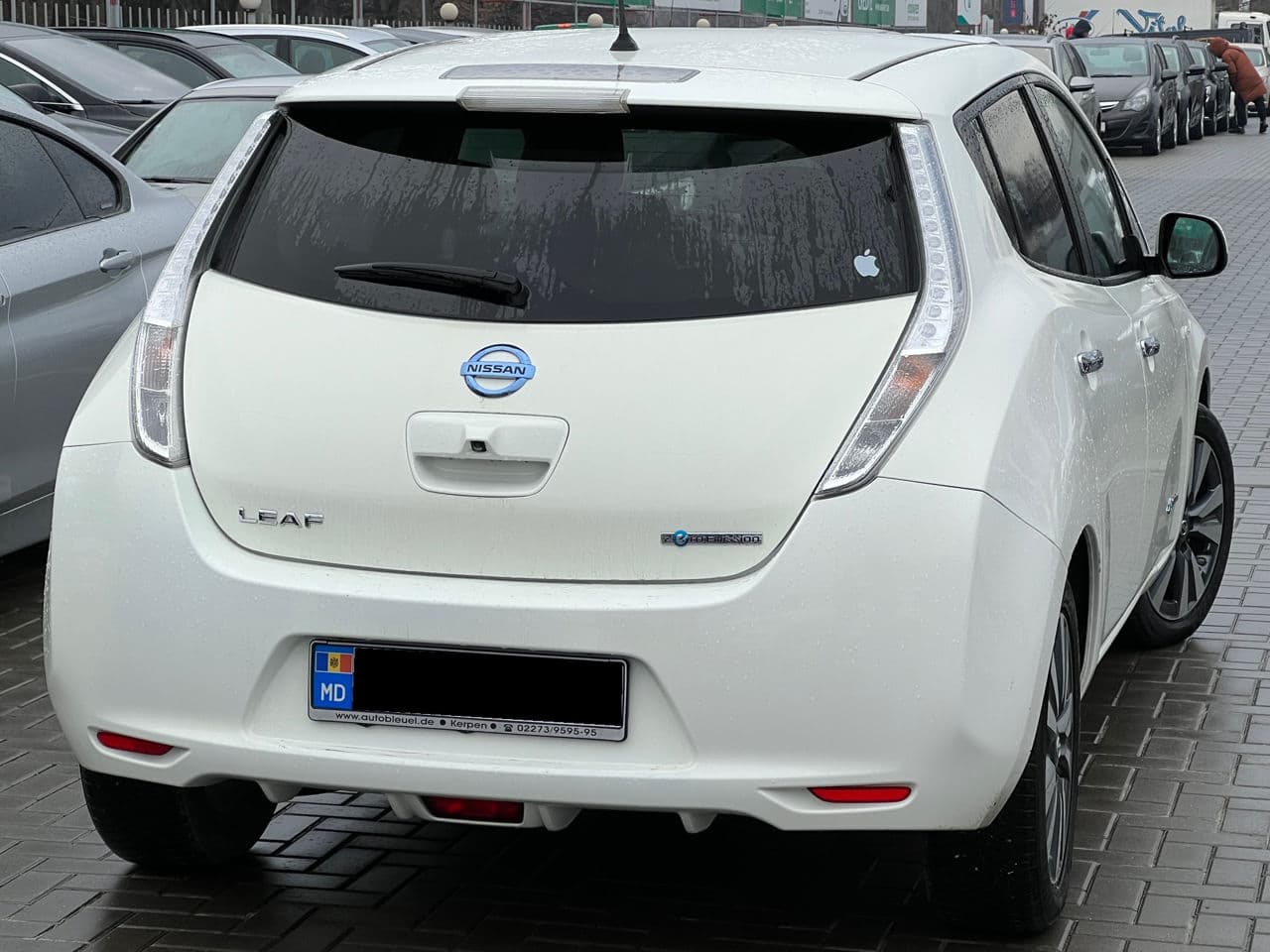 2017 Nissan Leaf — Miniatură 3