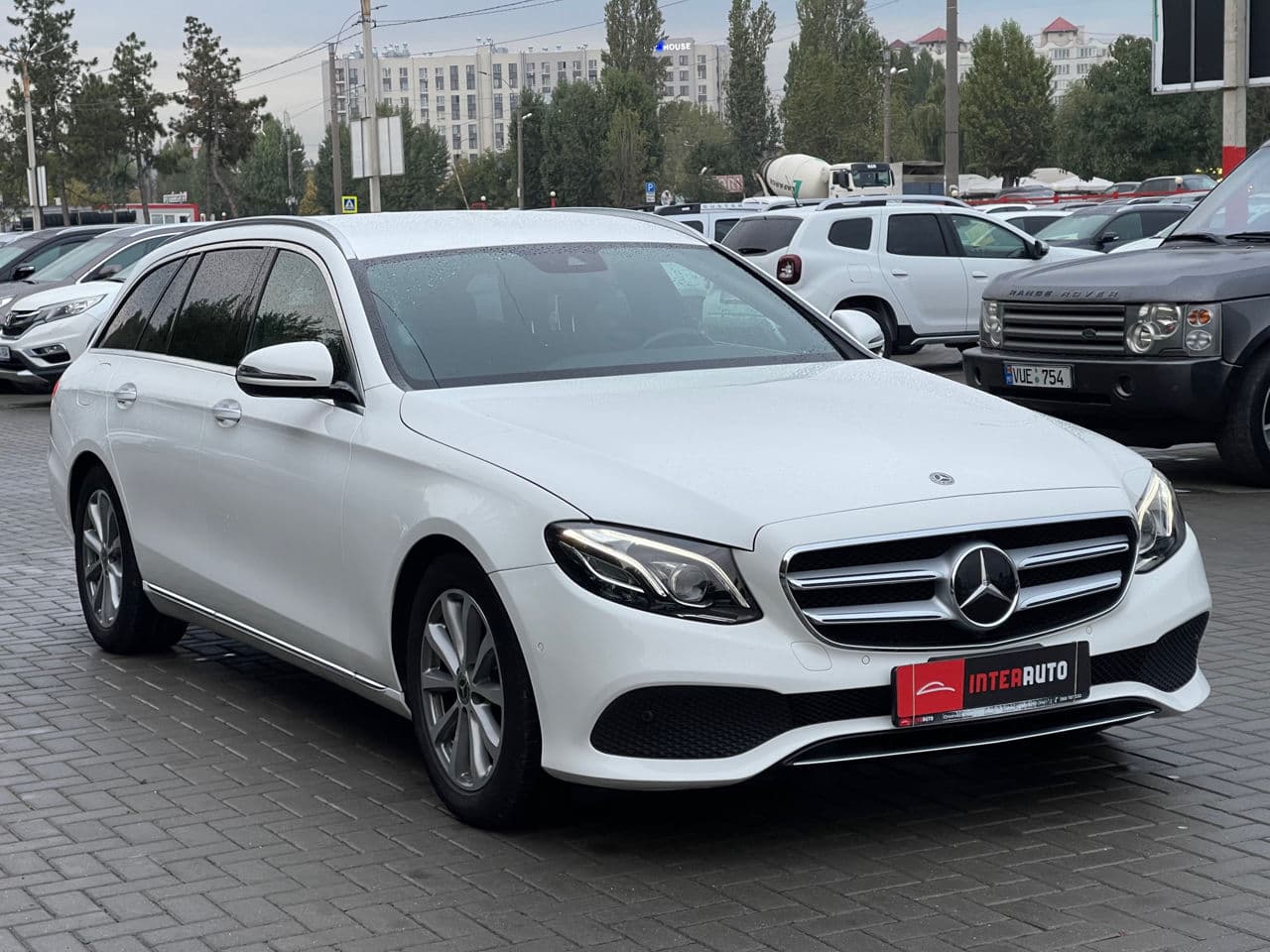 2018 Mercedes E 200 — Miniatură 3