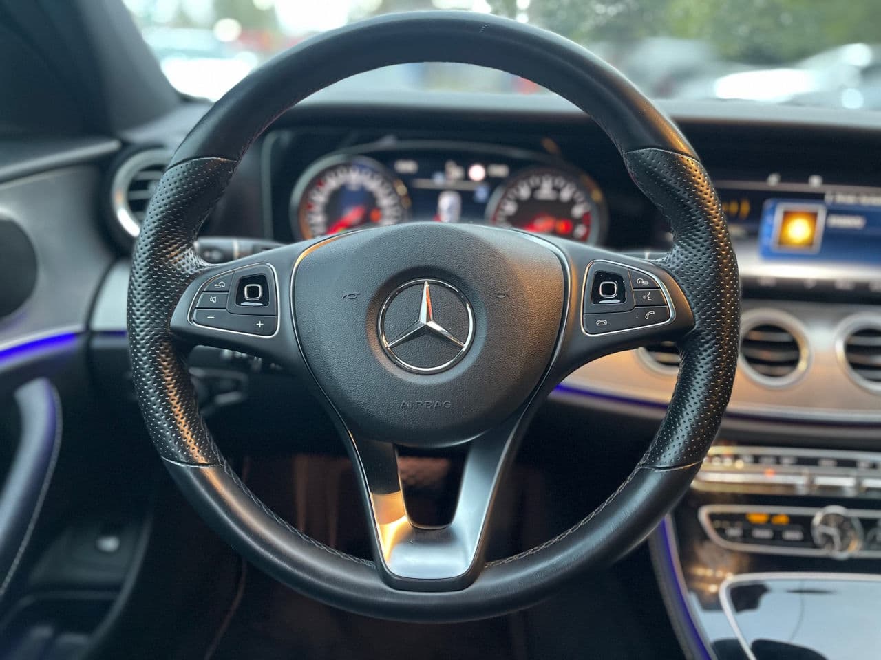 2018 Mercedes E 200 — Miniatură 9