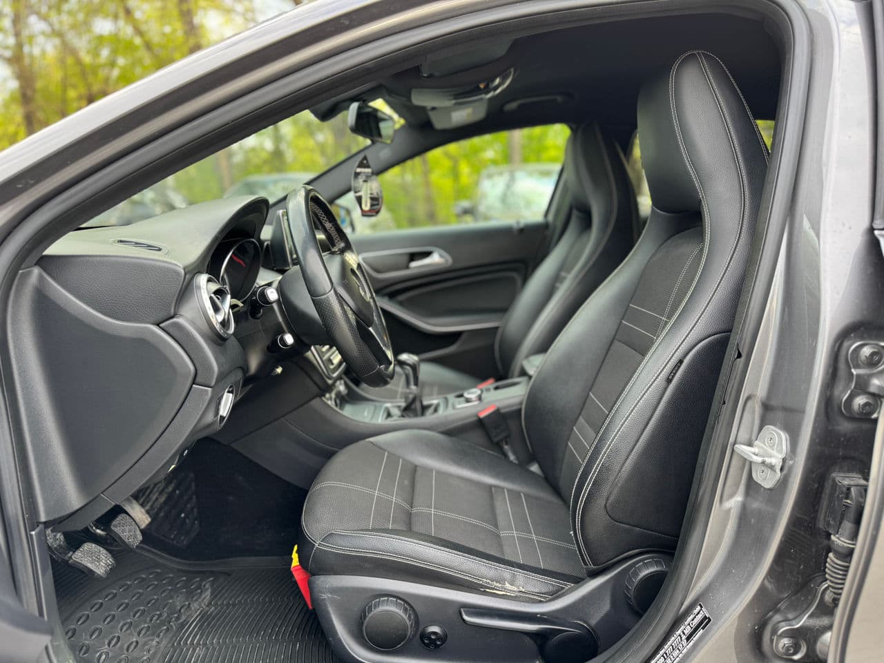 2015 Mercedes GLA 180 — Miniatură 5