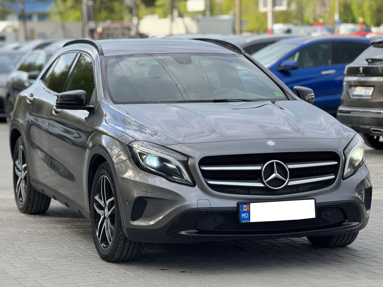 2015 Mercedes GLA 180 — Miniatură 3
