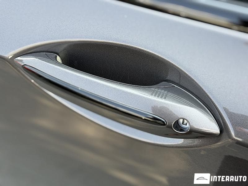 2012 BMW 740 — Miniatură 6