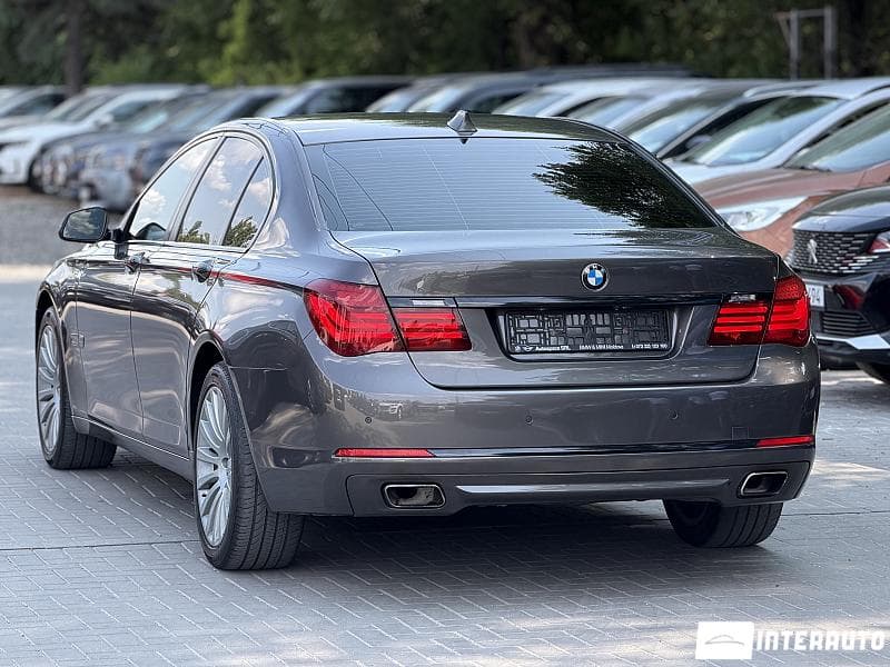 2012 BMW 740 — Miniatură 4