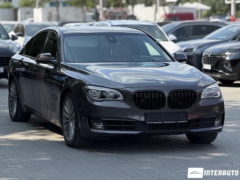 2012 BMW 740 — Miniatură 3