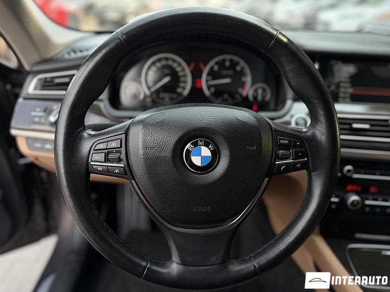 2012 BMW 740 — Miniatură 14