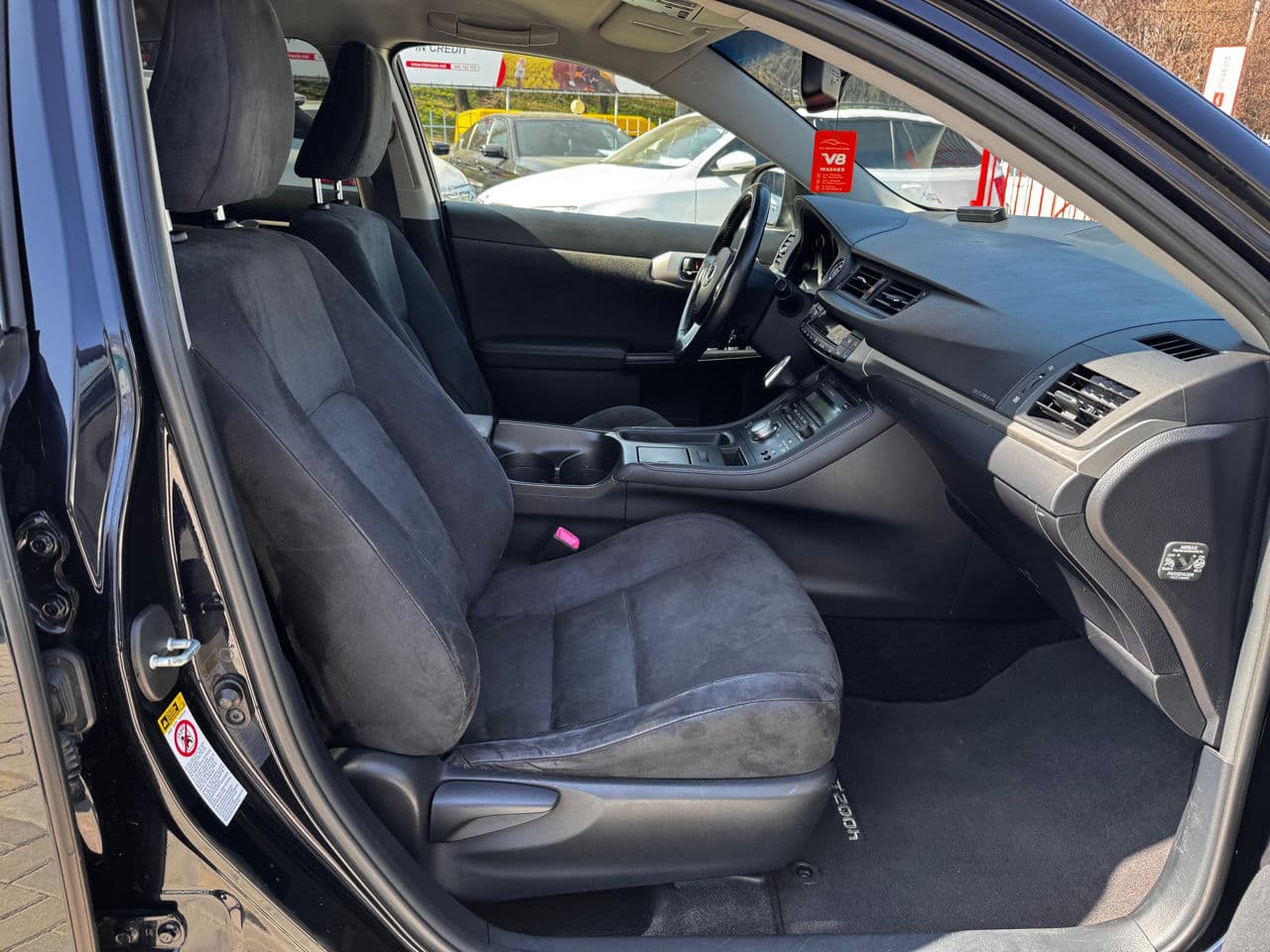 Lexus CT 200h 2011 — Миниатюра 5