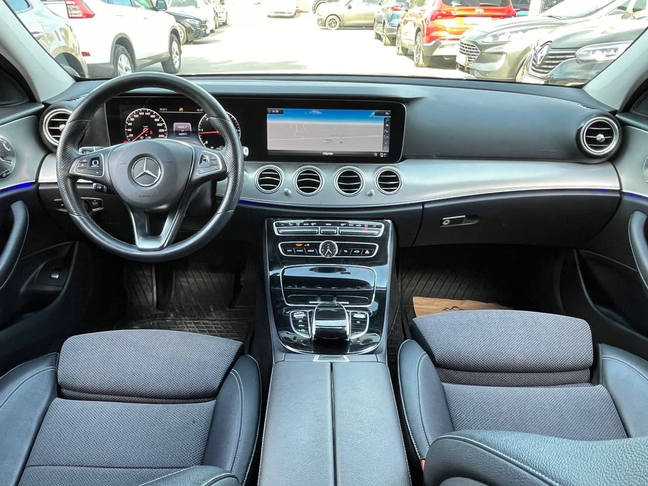 Mercedes E 220 2018 — Миниатюра 6