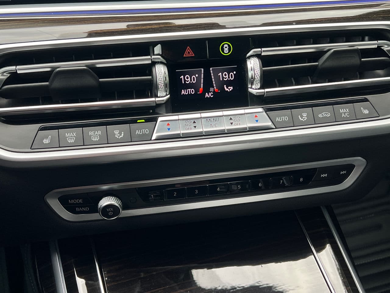 2019 BMW X7 5.0i — Miniatură 17