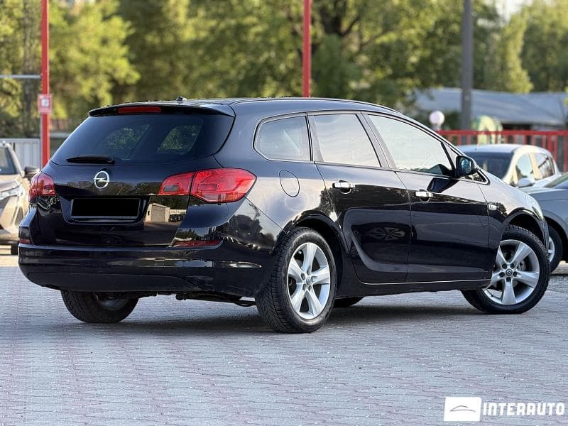 Opel Astra 2011 — Миниатюра 2
