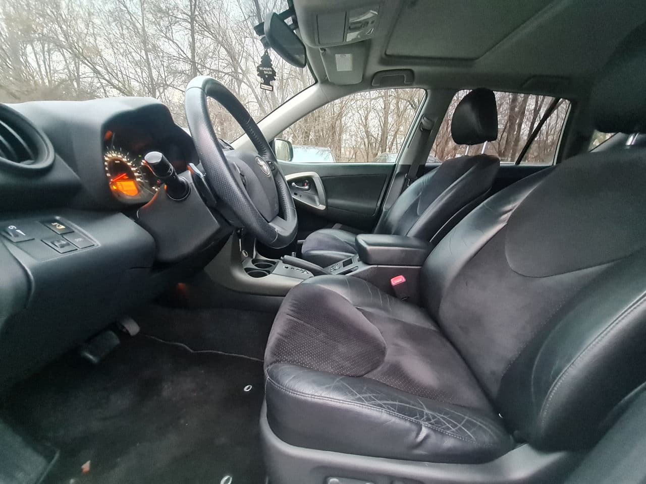 Toyota Rav-4 2010 — Миниатюра 7