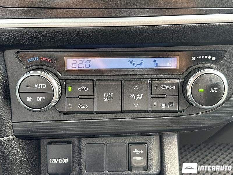 2014 Toyota Auris — Miniatură 10