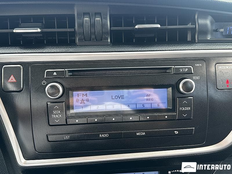 2014 Toyota Auris — Miniatură 9