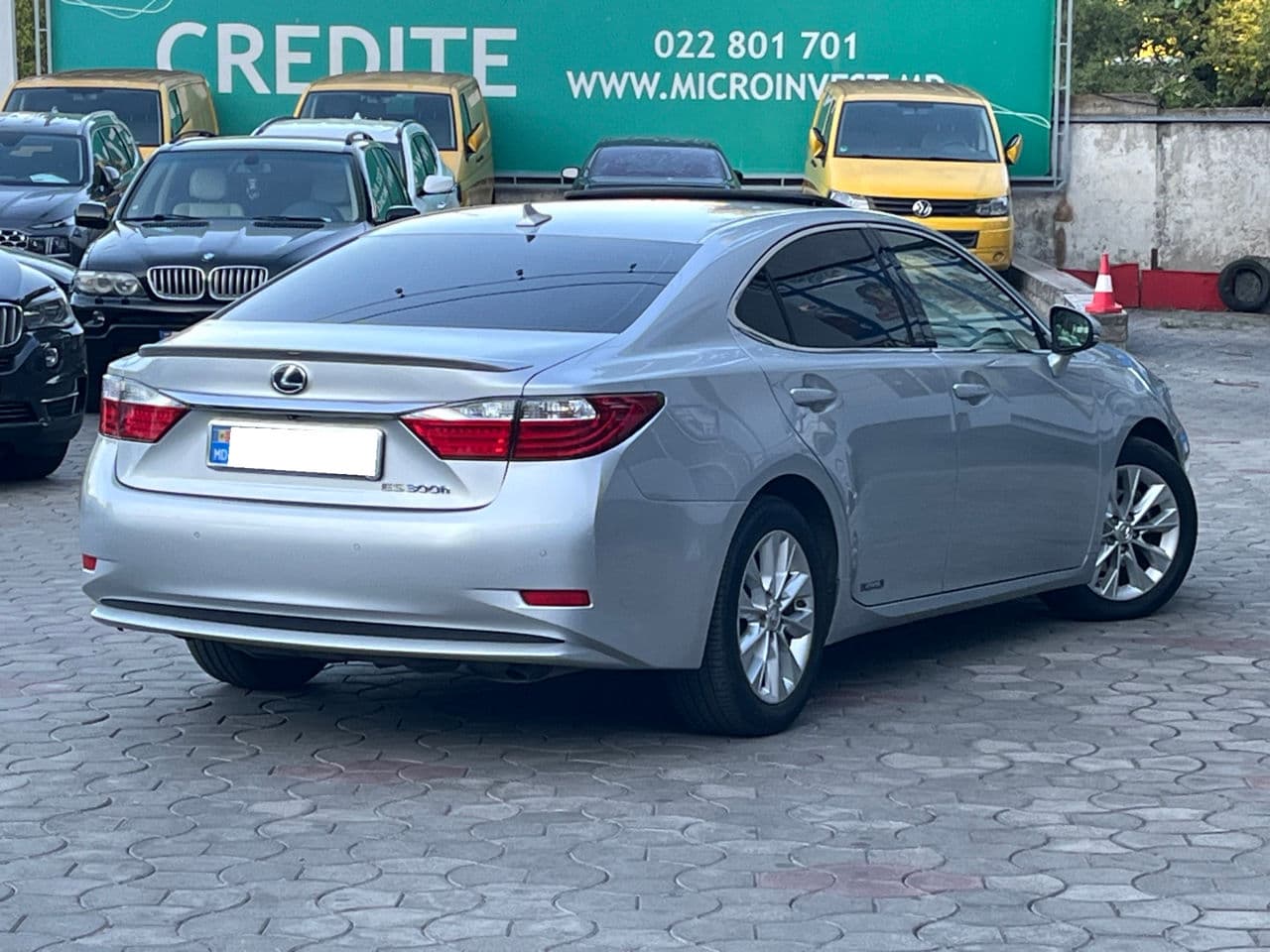 2014 Lexus ES 300h — Miniatură 3