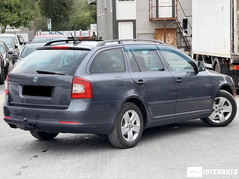 2011 Skoda Octavia — Miniatură 3