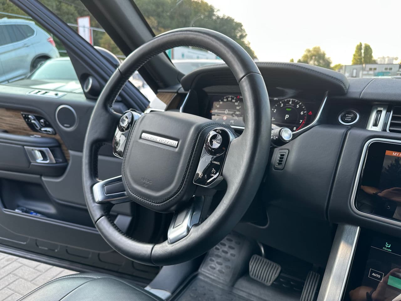 2017 Land Rover Range Rover Vogue — Miniatură 8