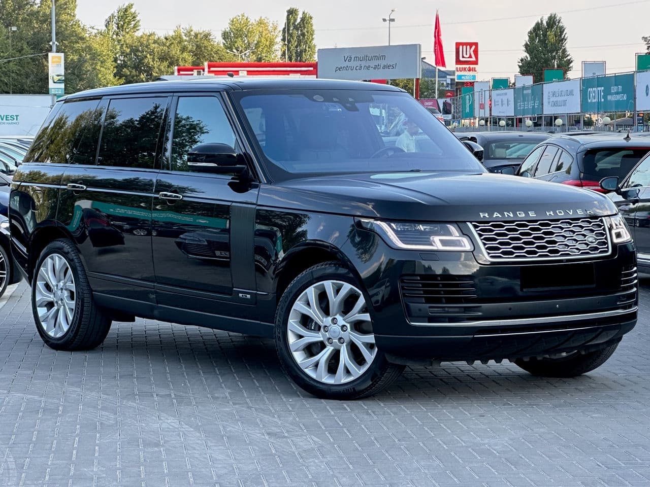 2017 Land Rover Range Rover Vogue — Miniatură 4