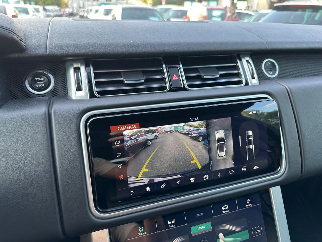 2017 Land Rover Range Rover Vogue — Miniatură 10