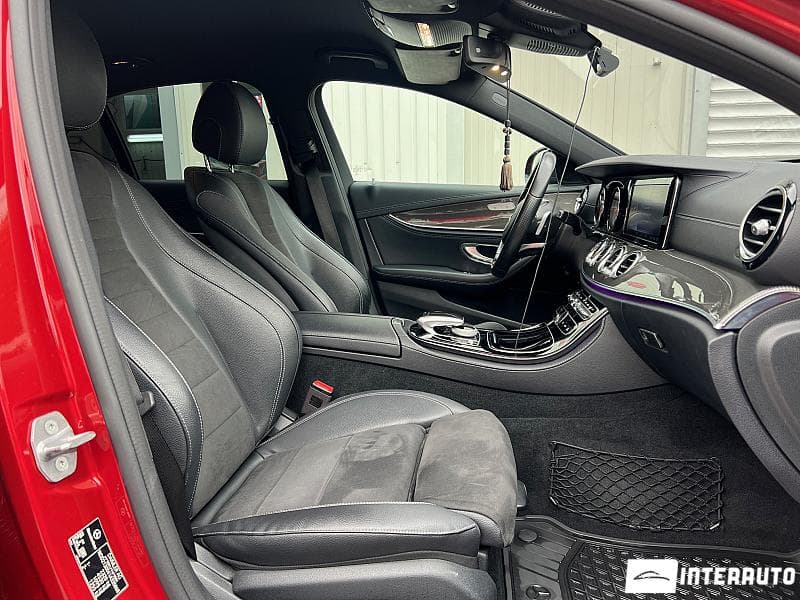 2017 Mercedes E 220 — Miniatură 6