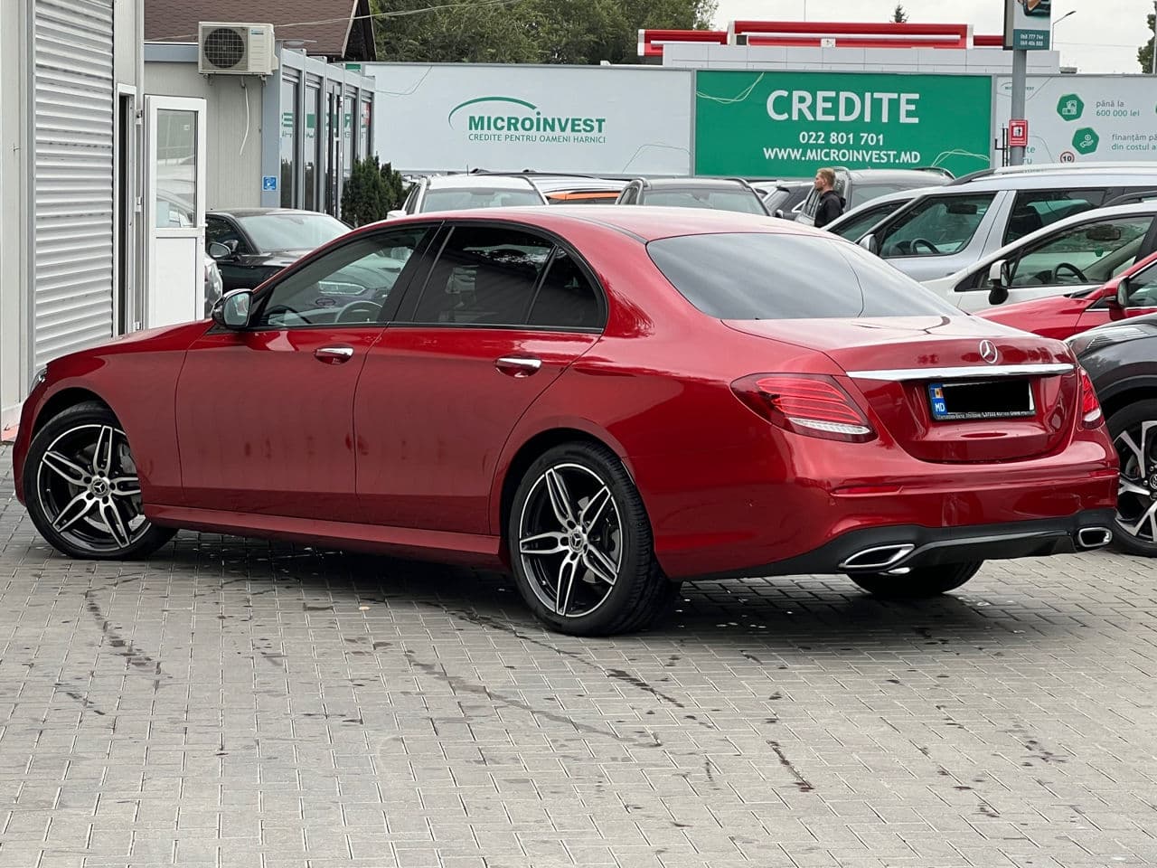 2017 Mercedes E 220 — Miniatură 2