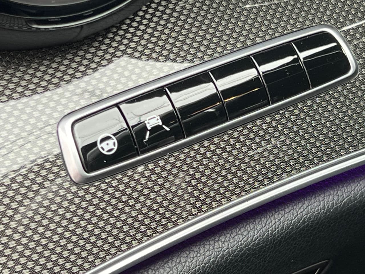 2017 Mercedes E 220 — Miniatură 19