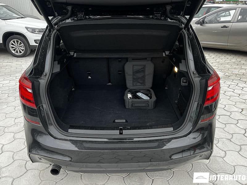2016 BMW 225XE — Miniatură 16