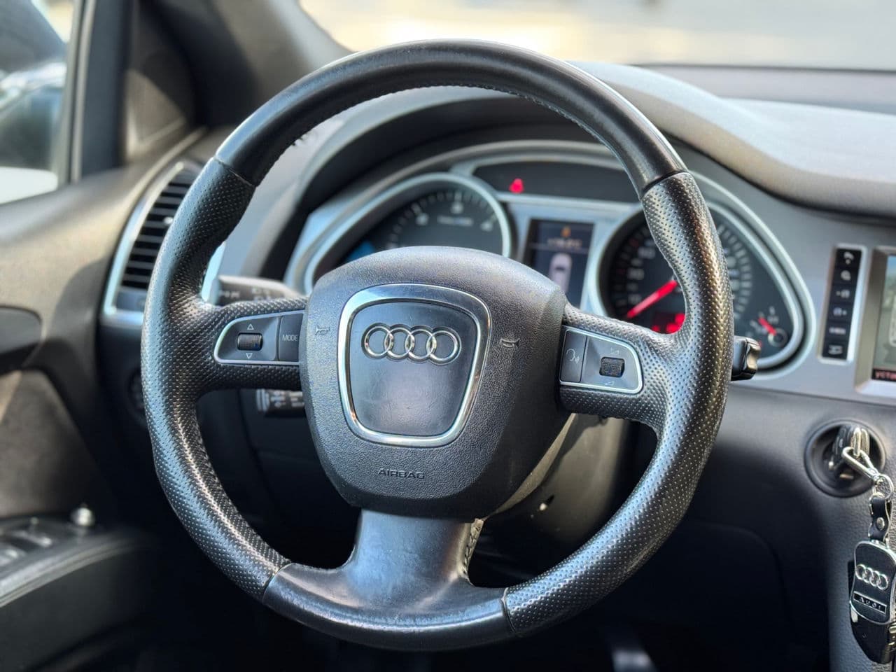2010 Audi Q7 — Miniatură 11