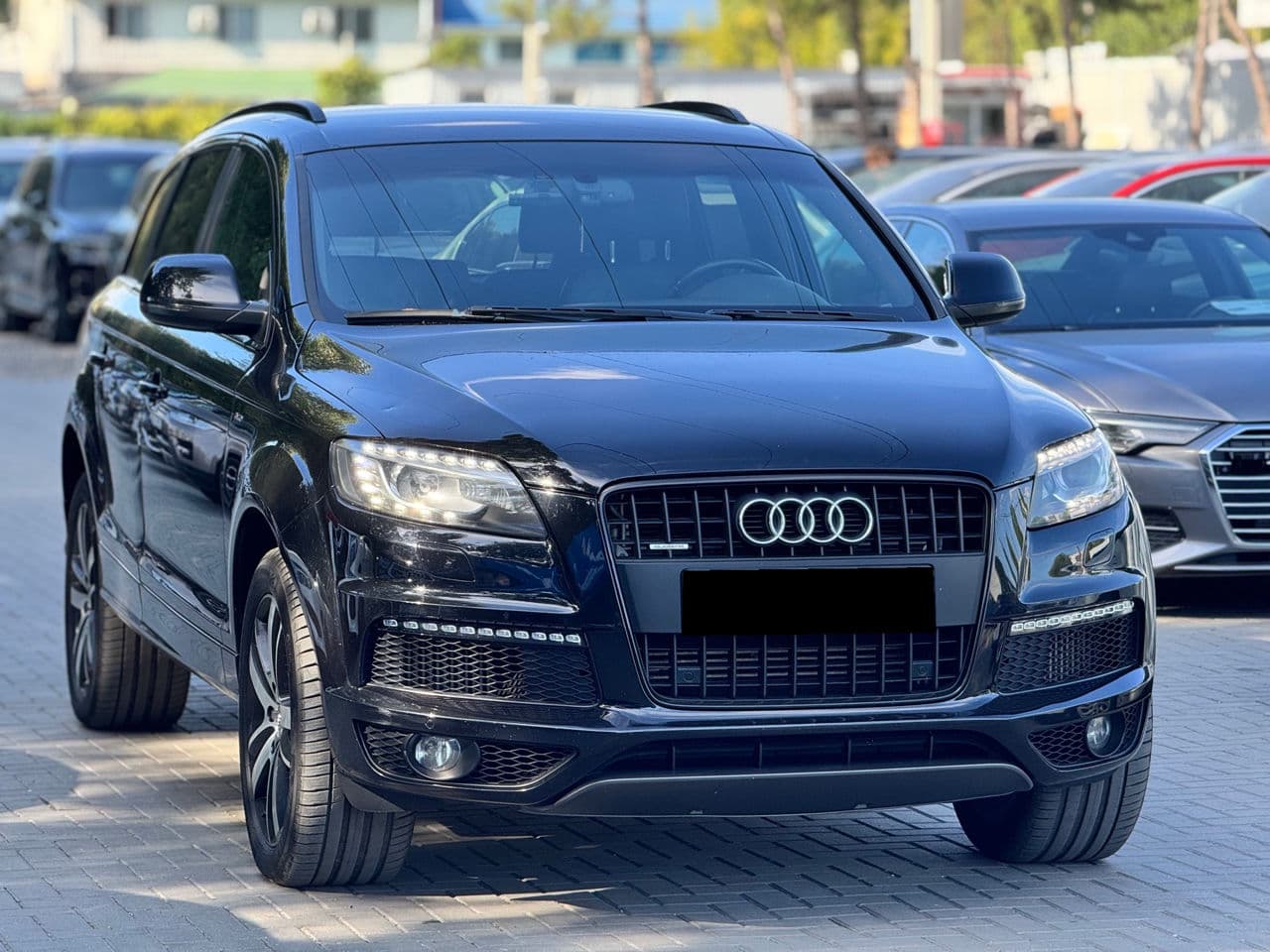 2010 Audi Q7 — Miniatură 3