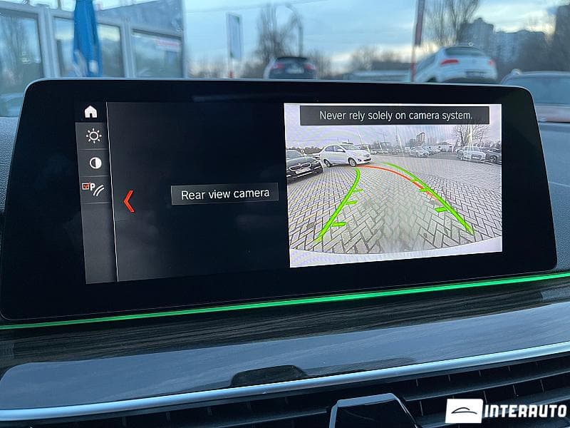 2017 BMW 530 — Miniatură 10