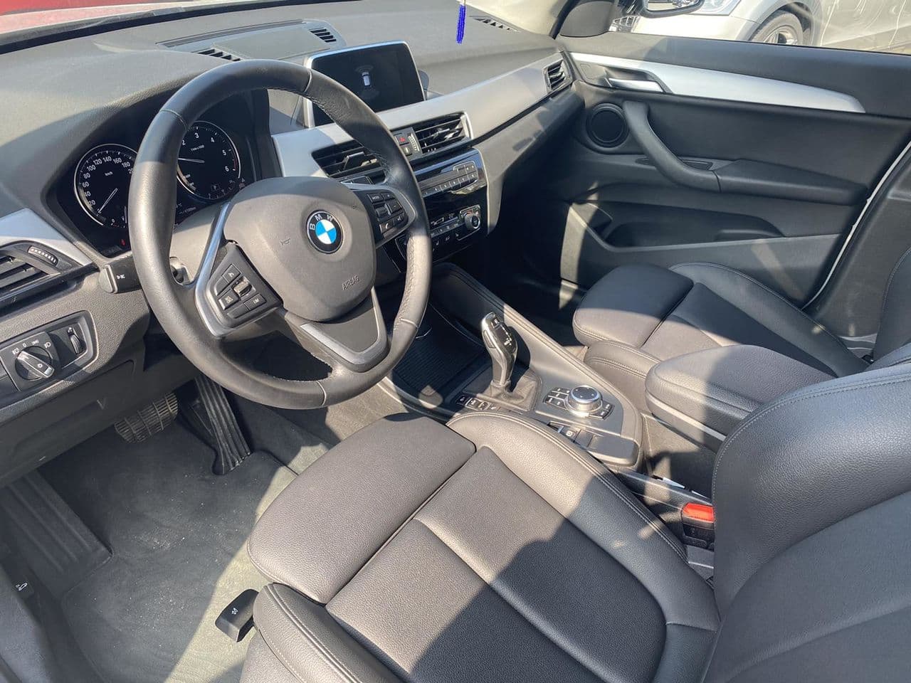 BMW X1 1.6D 2019 — Миниатюра 9