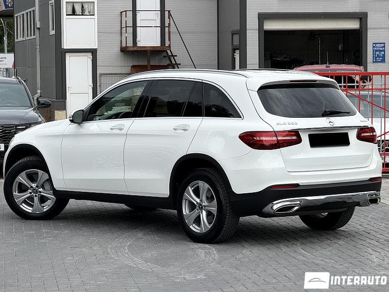 2018 Mercedes GLC 300 — Miniatură 2