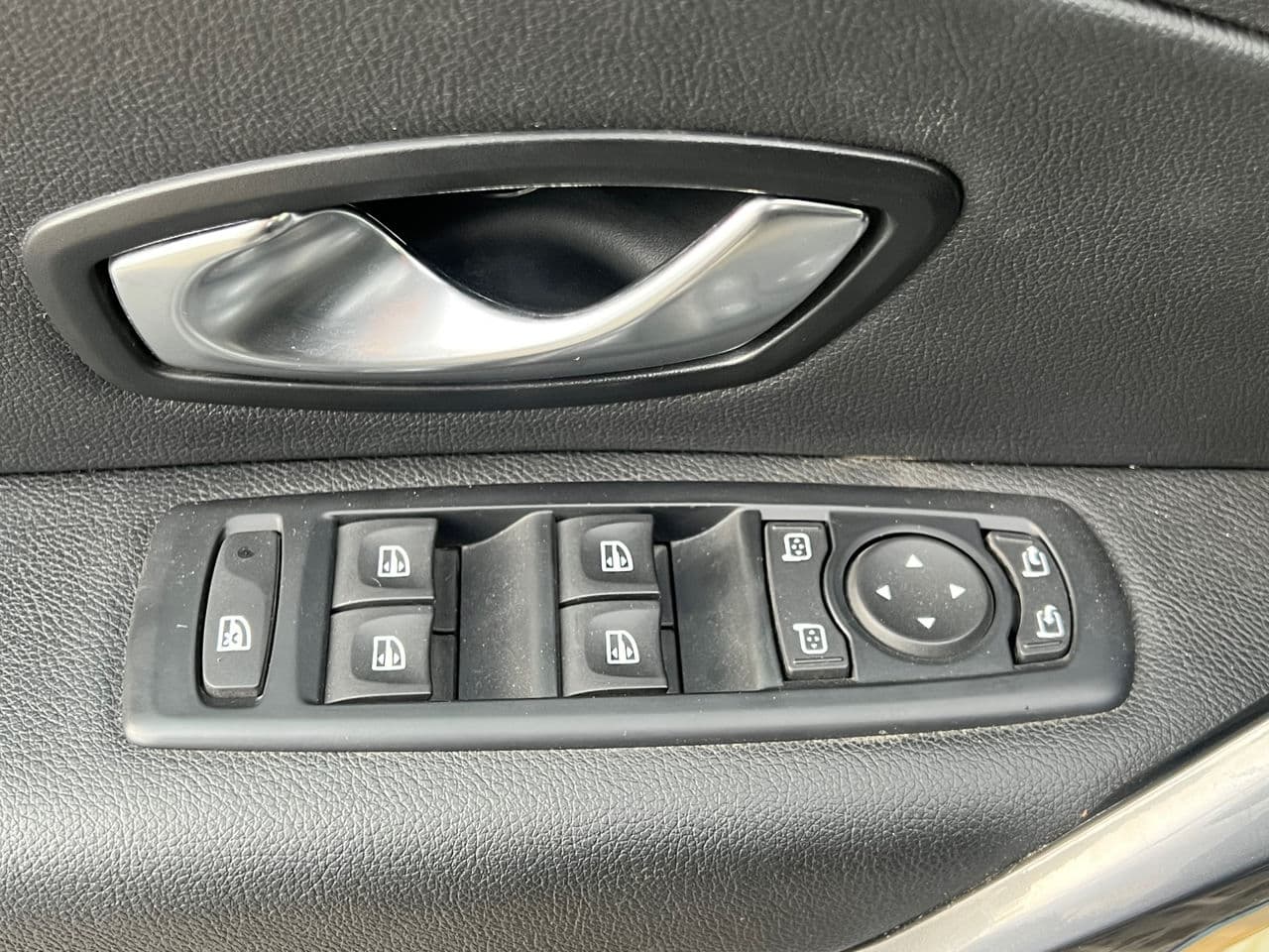 Renault Megane 2011 — Миниатюра 15