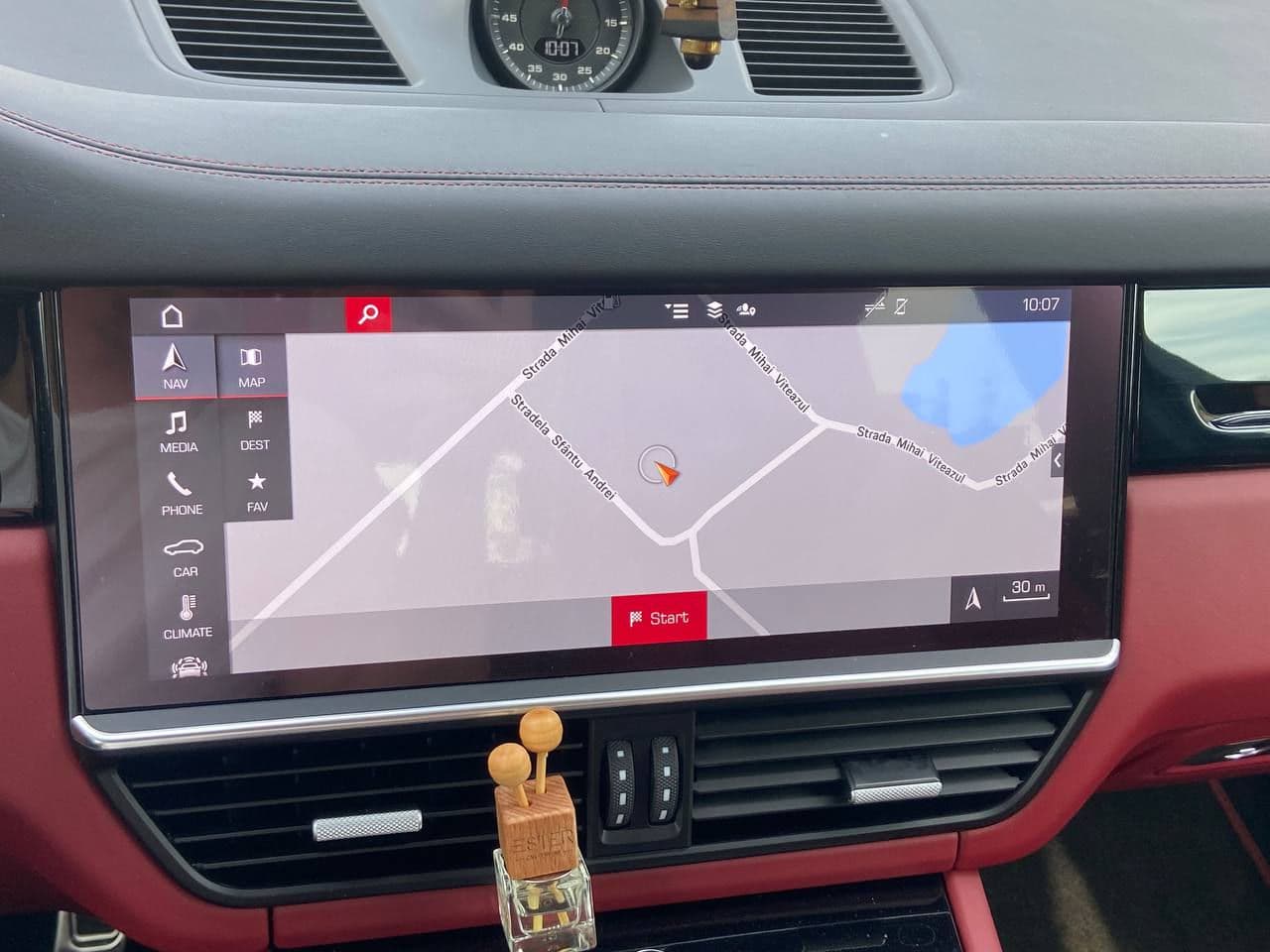 2020 Porsche Cayenne Coupe — Miniatură 16