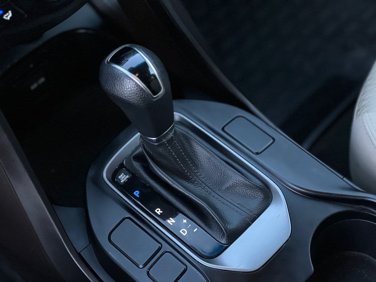 2015 Hyundai Santa Fe — Miniatură 11