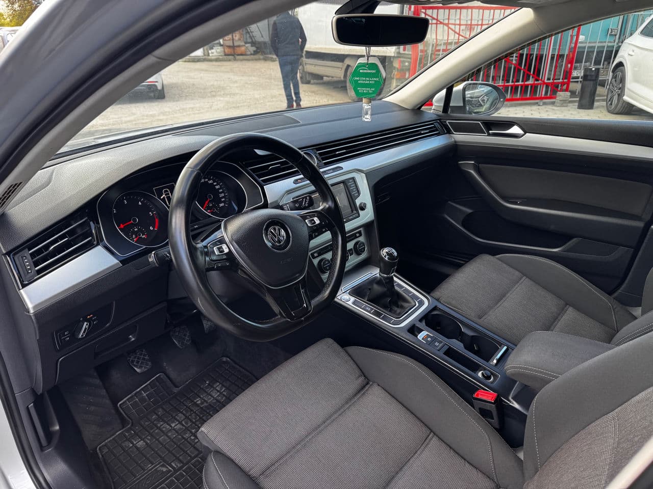 2015 Volkswagen Passat — Miniatură 5