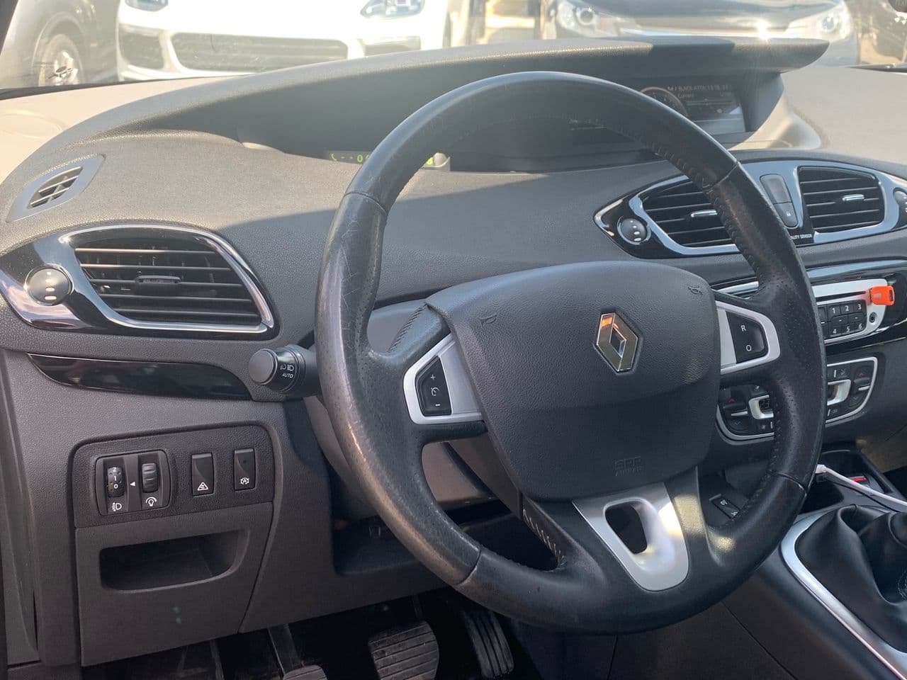 Renault Scenic 2012 — Миниатюра 10