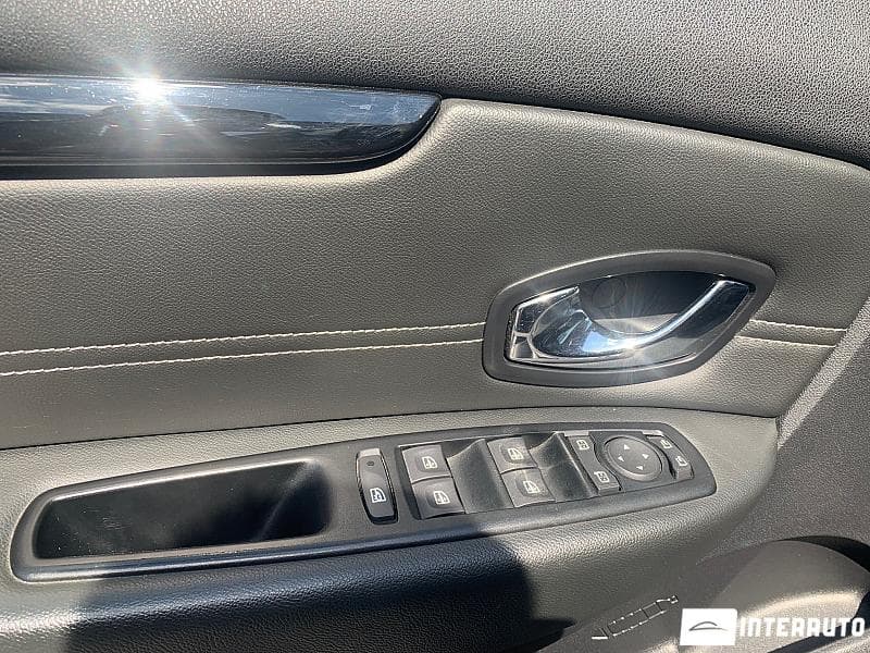 Renault Scenic 2012 — Миниатюра 13