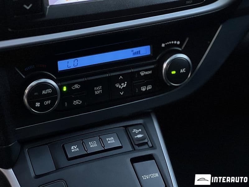 Toyota Auris 2013 — Миниатюра 12