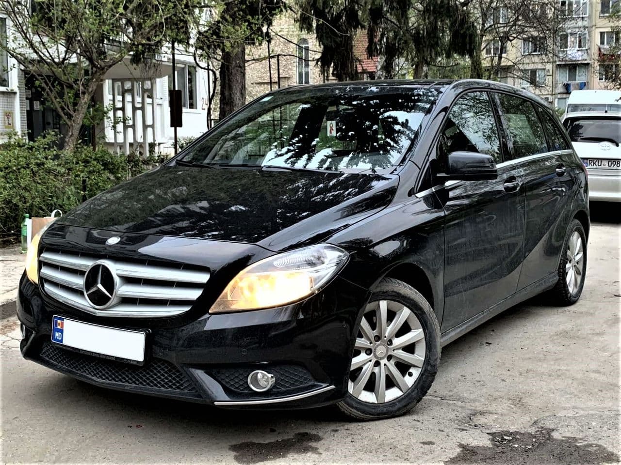 2013 Mercedes B 180 — Miniatură 2