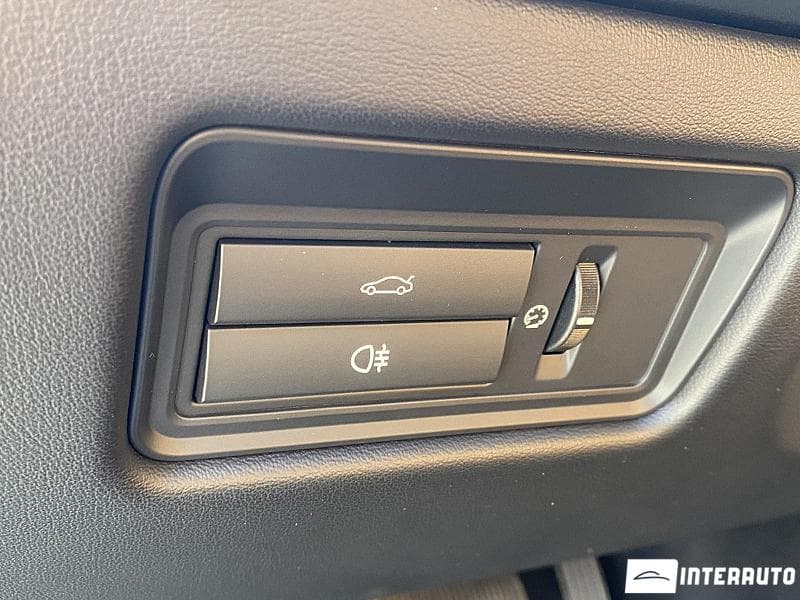 2015 Jaguar XJ — Miniatură 23