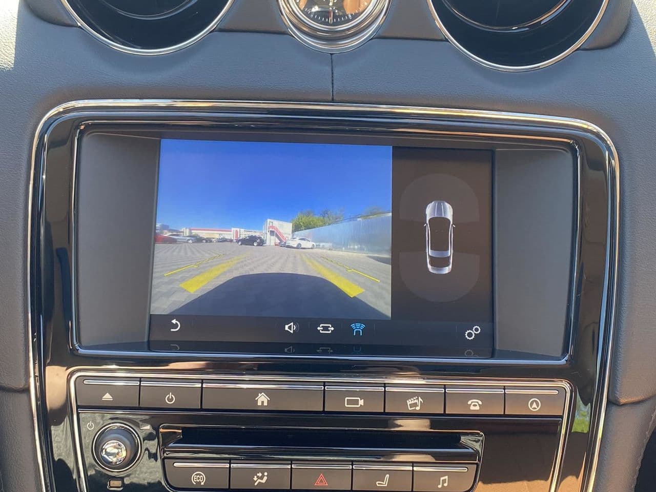 2015 Jaguar XJ — Miniatură 9
