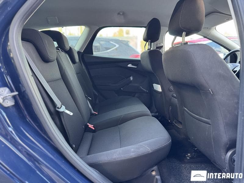 2015 Ford Focus — Miniatură 16