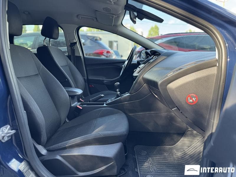 2015 Ford Focus — Miniatură 15