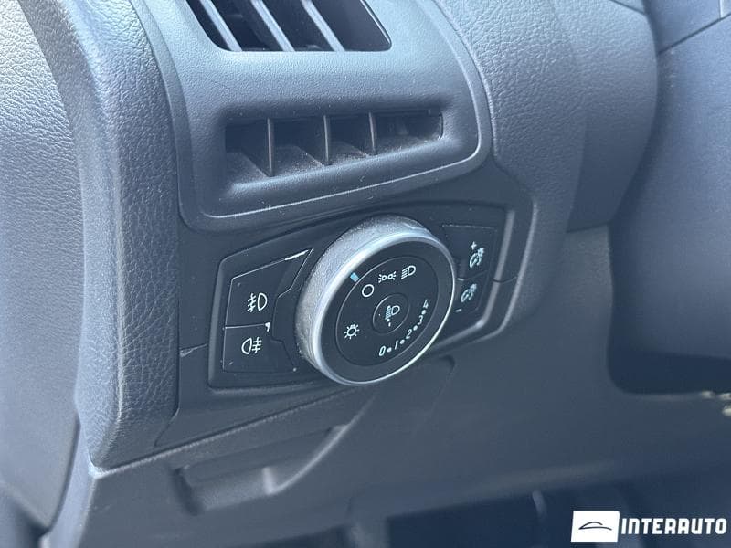 2015 Ford Focus — Miniatură 7