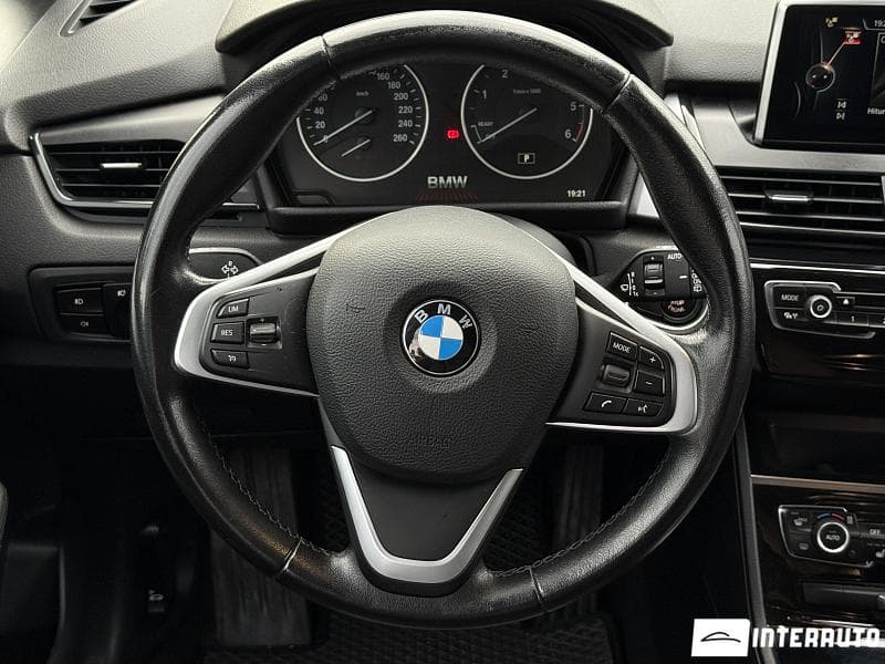 BMW 216d 2016 — Миниатюра 9