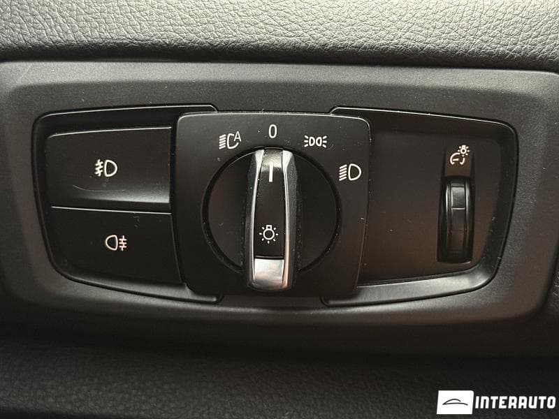 BMW 216d 2016 — Миниатюра 8
