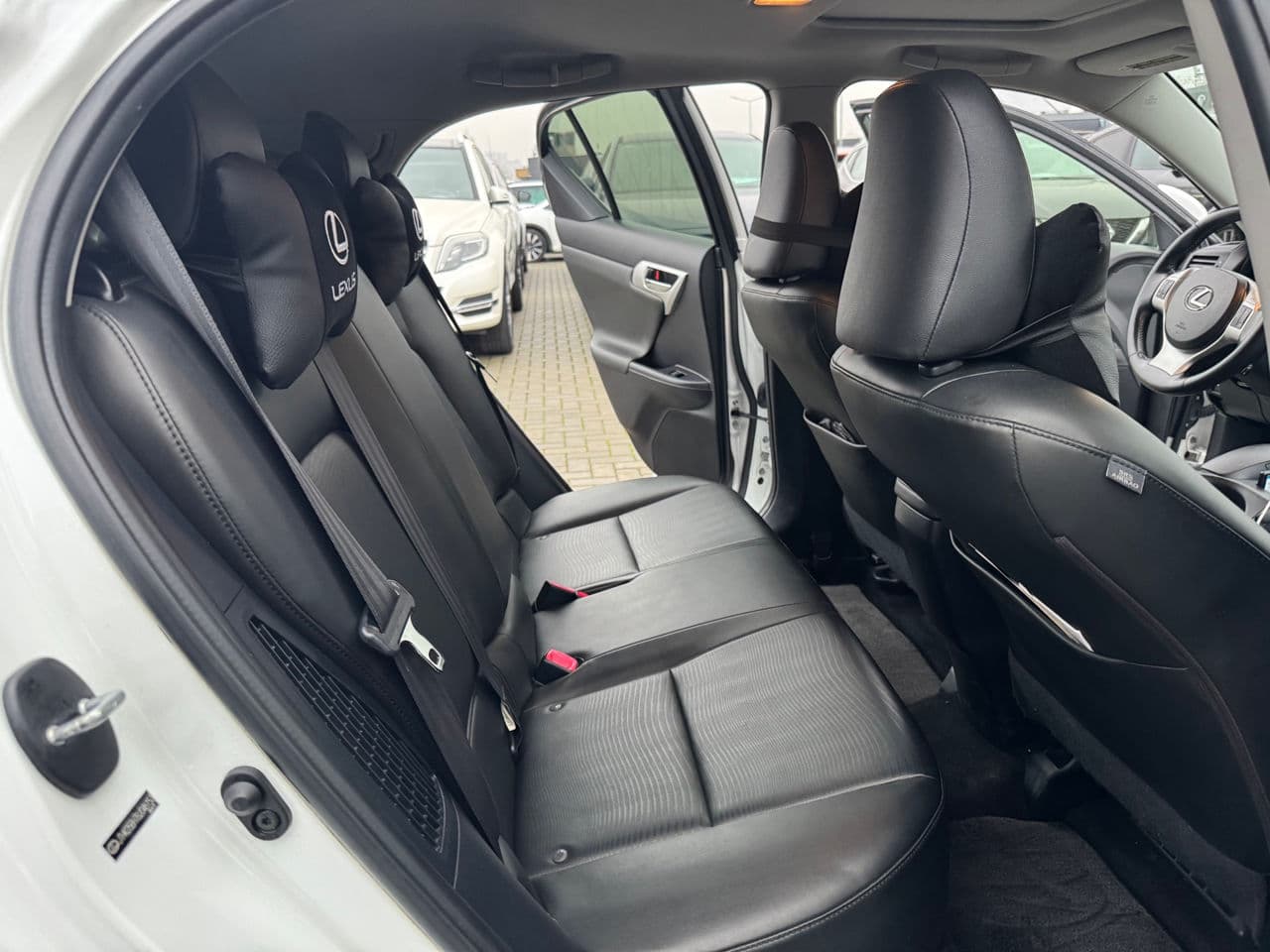 2011 Lexus CT 200h — Miniatură 15