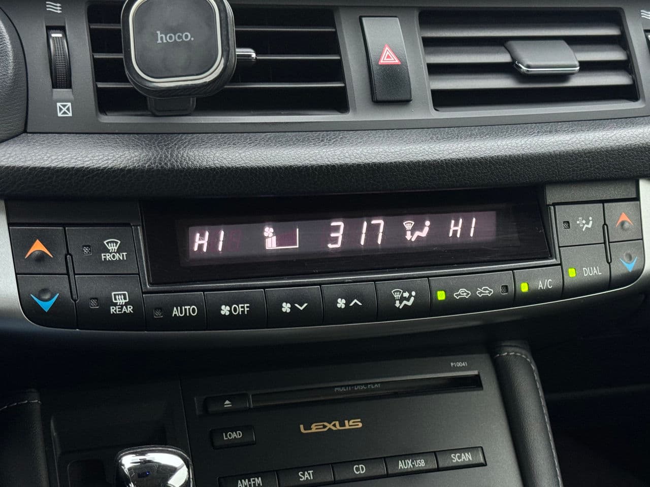 2011 Lexus CT 200h — Miniatură 11