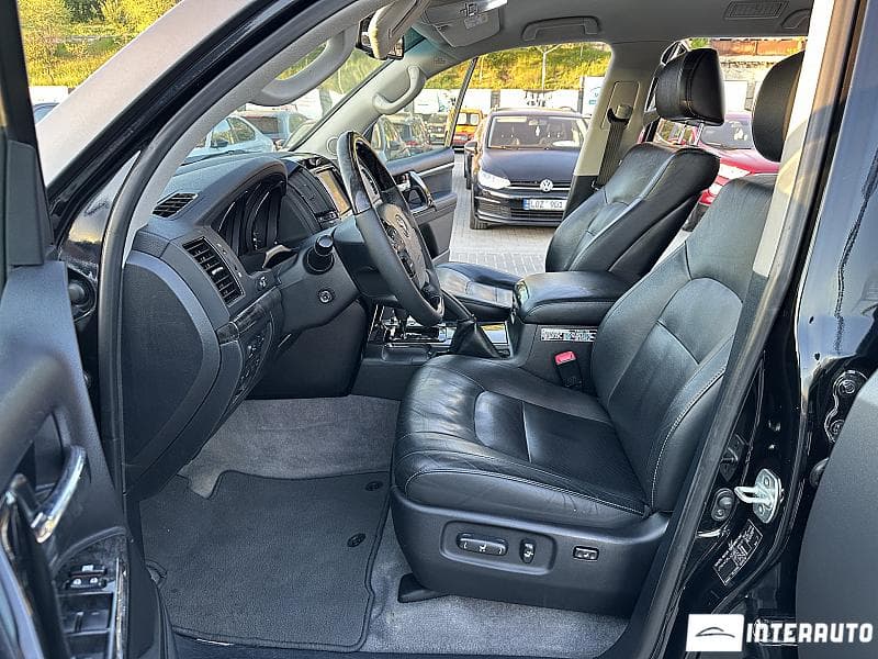 2013 Toyota Land Cruiser — Miniatură 5
