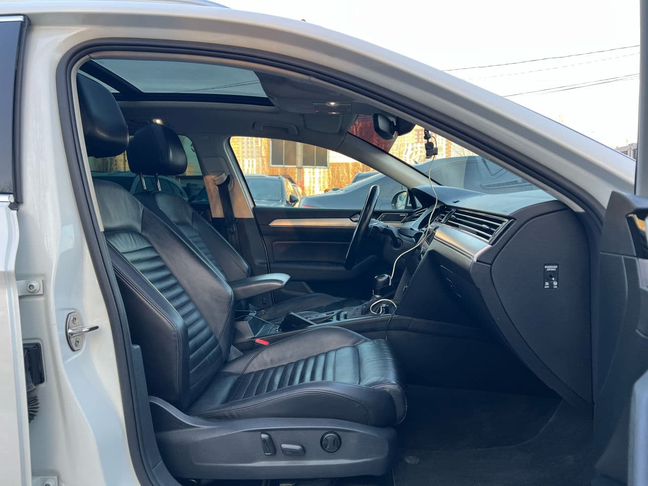 2015 Volkswagen Passat GTE — Miniatură 19