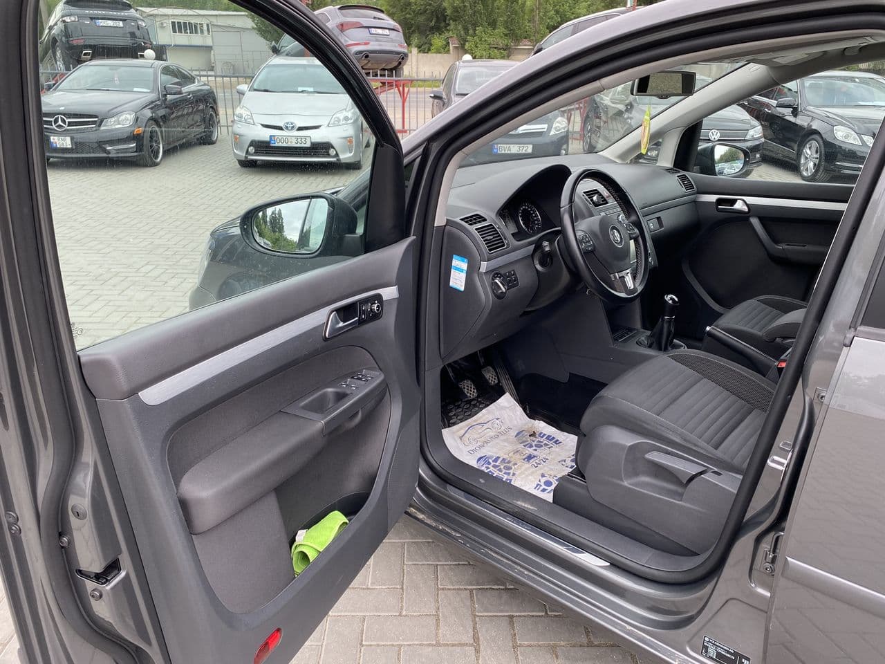 2014 Volkswagen Touran — Miniatură 9